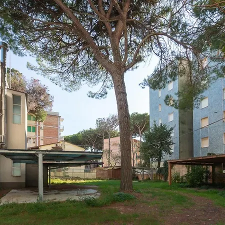 Flat Con Balcone E Parcheggio! 公寓