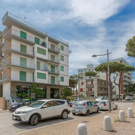 Flat Con Balcone E Parcheggio! Apartment