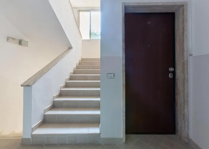 Apartament Flat Con Balcone E Parcheggio!