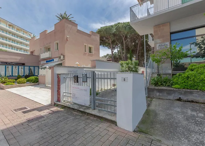 Flat Con Balcone E Parcheggio! Apartament