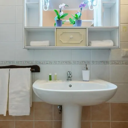 Apartamento Flat Con Balcone E Parcheggio!