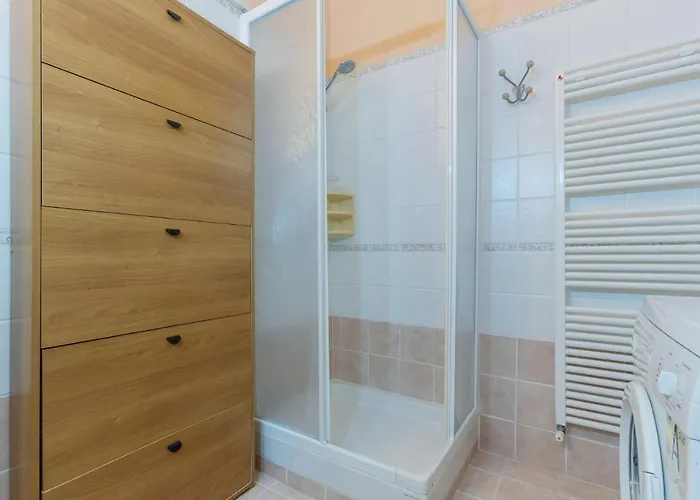 Flat Con Balcone E Parcheggio! *